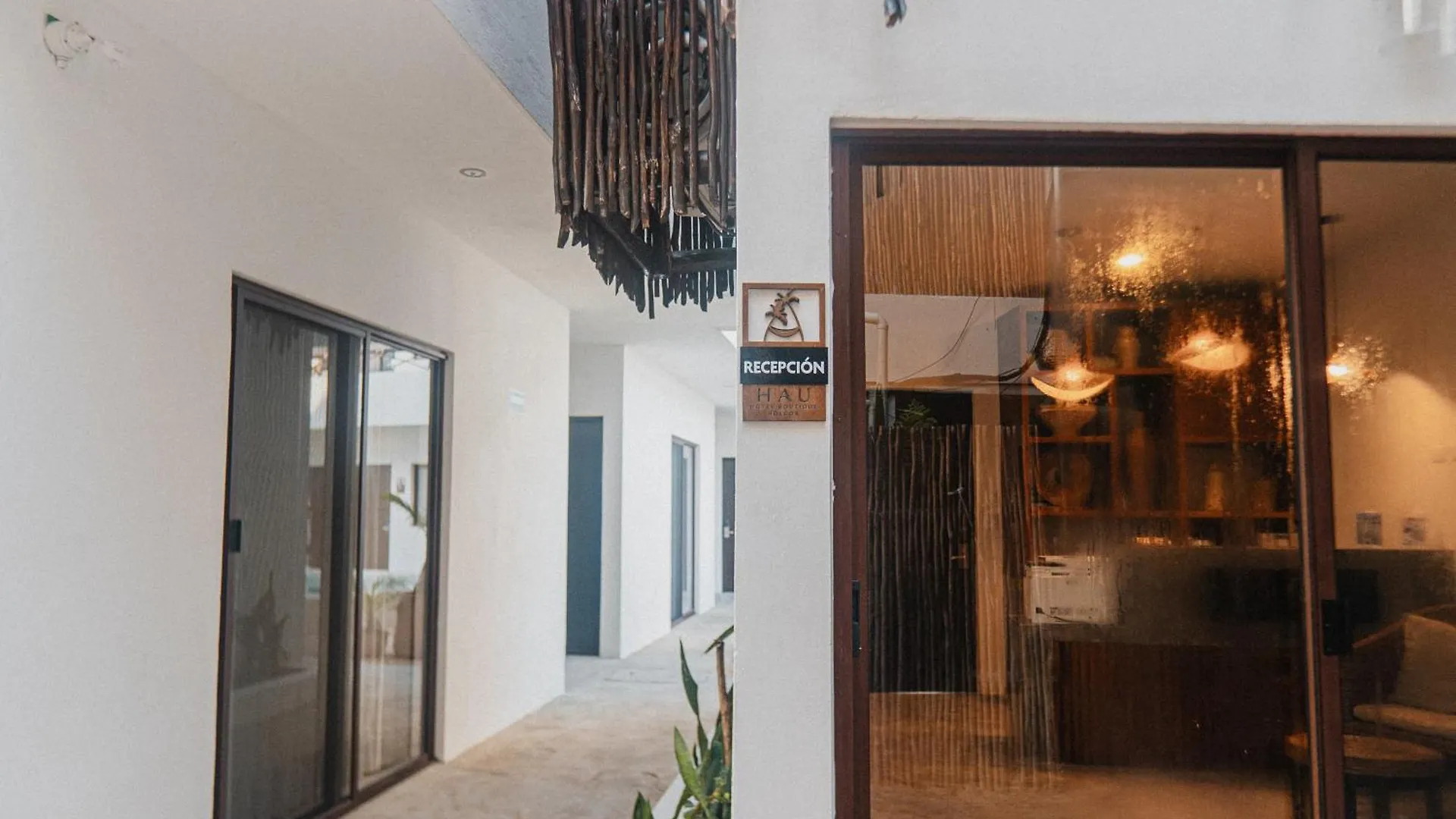 Hau Holbox, Oceanfront Boutique Hotel