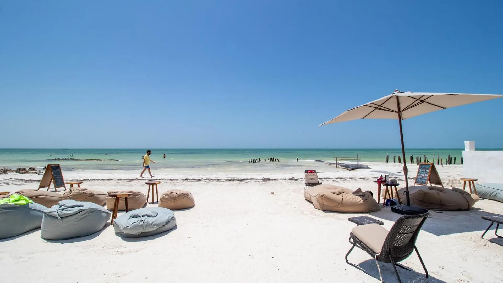 Hau Holbox, Oceanfront Boutique Hotel