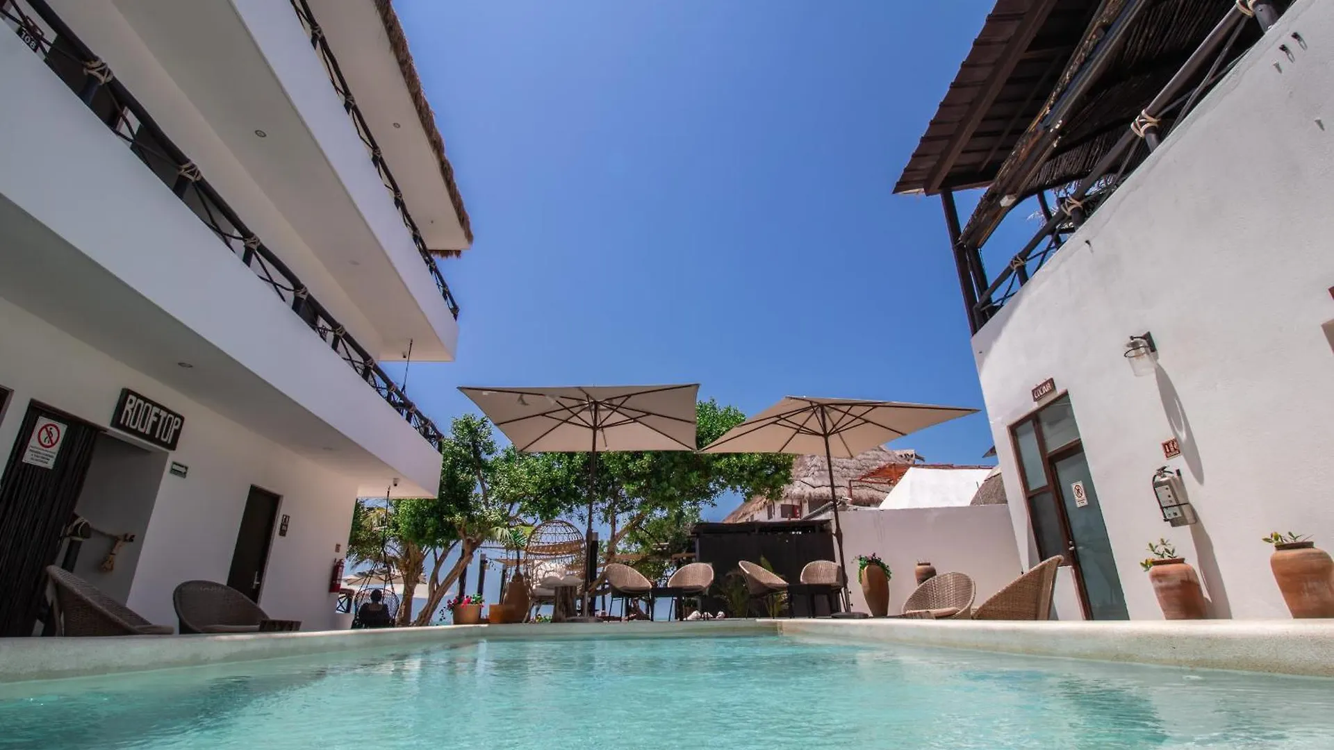 Hau Holbox, Oceanfront Boutique Hotel