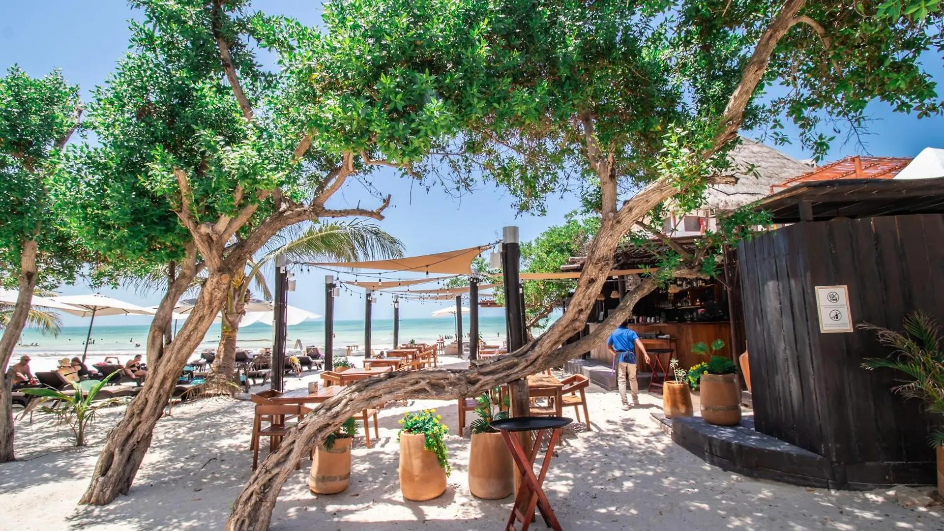 Hau Holbox, Oceanfront Boutique Hotel 4*,