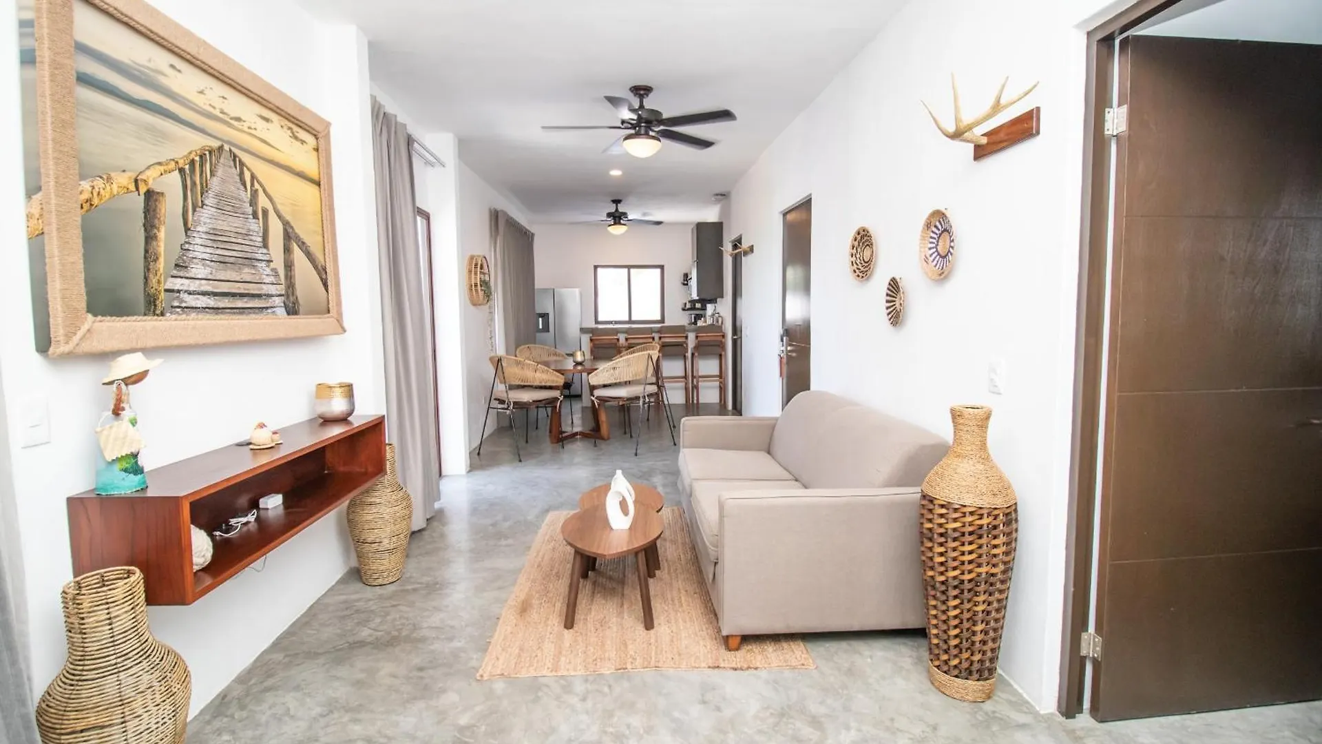 Hau Holbox, Oceanfront Boutique Hotel 4*,