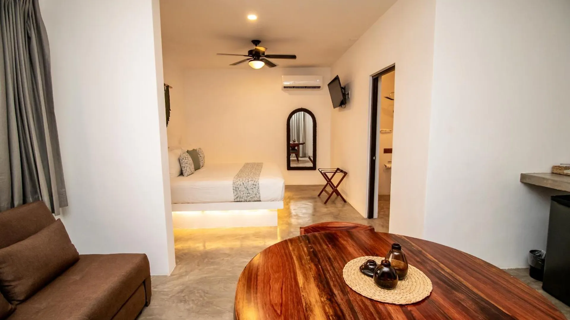Hau Holbox, Oceanfront Boutique Hotel  Isla Holbox